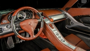 Ascot Brown LeatherInterior image