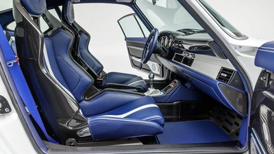 Blueberry - Ice White Leather / Blue AlcantaraInterior image
