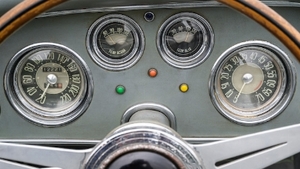 Grey LeatherInterior image
