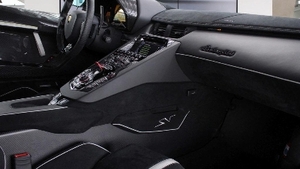 Nero Cosmus Alcantara / Leather - Bianco Leda Stitching / PipingInterior image