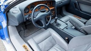 Grigio Chiaro / Grigio Scuro LeatherInterior image