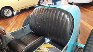 Black LeatherInterior image