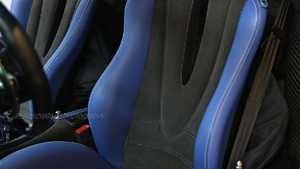 Blue Leather / Black Alcantara - White / Blue StitchingInterior image