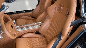 Cognac Hulshof LeatherInterior image