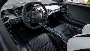 Black / White Leather - Black AlcantaraInterior image