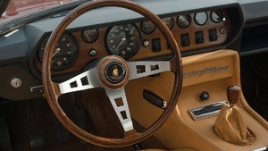 Beige LeatherInterior image