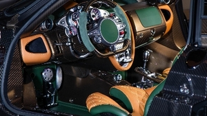 Alpha Centauri Leather / Verde Smeraldo Leather - Giallo StitchingInterior image
