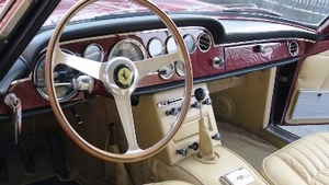 Beige AlcantaraInterior image