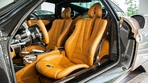 Cognac LeatherInterior image