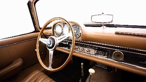 Cream LeatherInterior image