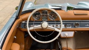 Brown LeatherInterior image