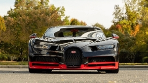 Black Carbon / Italian RedColor image