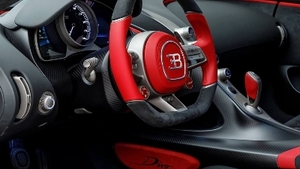 Beluga Black / Italian Red Leather - Beluga Black Alcantara - Black StitchingInterior image