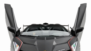 Matte Carbon Fiber - Rosso TrimColor image