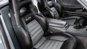 Black / Grey LeatherInterior image