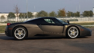 ECR - Ferrari Enzo details