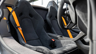 Carbon Black Alcantara - Grey StitchingInterior image