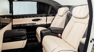 Aspen White Leather - Black PipingInterior image