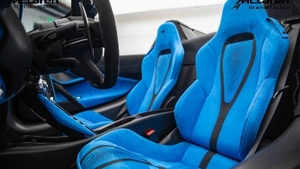 Azura Blue / Carbon Black AlcantaraInterior image