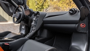 Carbon Black Leather - Mclaren Orange StitchingInterior image