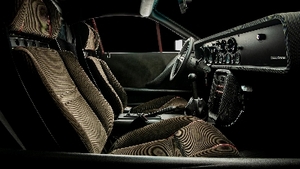 Nero Alcantara - Rosso PipingInterior image