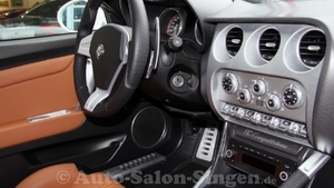 Tan LeatherInterior image