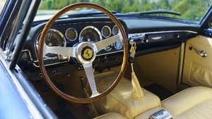 Naturale LeatherInterior image