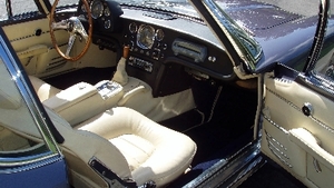 White / Light Blue LeatherInterior image