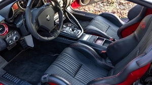 Blu Leather / Nubuck - Giallo StitchingInterior image