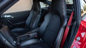 Black Leather / Alcantara - Red StitchingInterior image