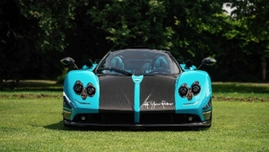 Al Thani Blue - Exposed Carbon FiberColor image