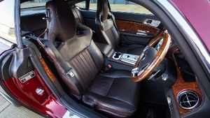 Dark Brown Natural LeatherInterior image