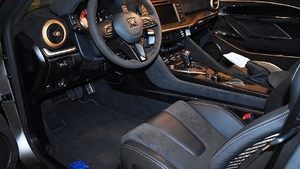 Grey Alcantara / Black LeatherInterior image