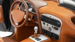 Brown Leather - Tan StitchingInterior image