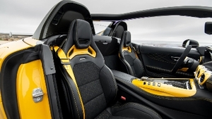 Black Leather - Yellow StitchingInterior image