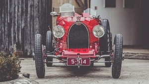 Italian RedColor image