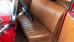 Brown LeatherInterior image