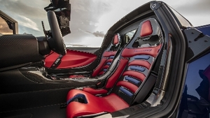 Red / Blue LeatherInterior image