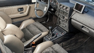 Grey LeatherInterior image