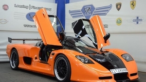 Orange / BlackColor image
