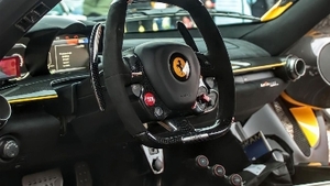 Nero Alcantara - Giallo PipingInterior image