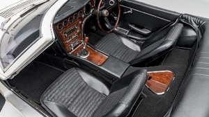 Black LeatherInterior image