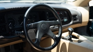 Beige LeatherInterior image