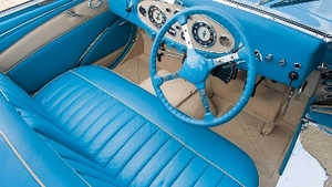 Tan LeatherInterior image