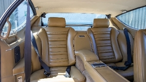 Cream Tan LeatherInterior image