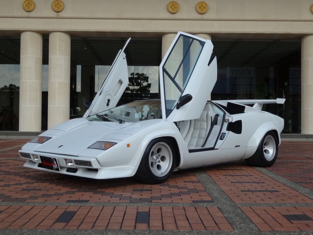 自動車 Lamborghini Countach5000Quattrovalvole 1988 Lamborghini Countach 5000 Quattrovalvole by Bertone