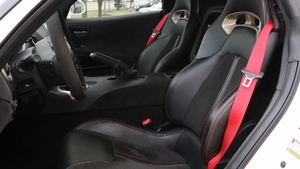 Black Leather / Alcantara - Red StitchingInterior image