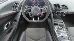 Black Leather / Alcantara - Red StitchingInterior image