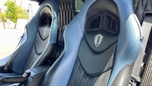 Light Blue / Black Leather - Light Blue StitchingInterior image