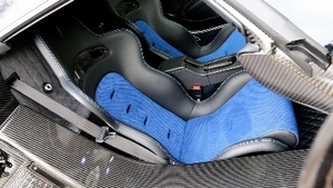 Blue / Black Alcantara / Leather - Blue StitchingInterior image